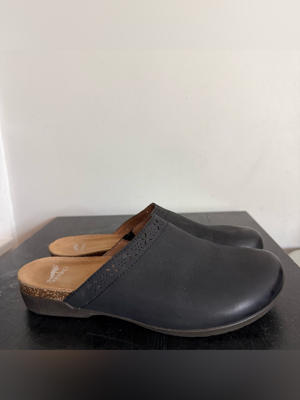 Dansko Womens 8.5 - 9 Clogs Black Leather Slip-On Mules Black Leather Shoes